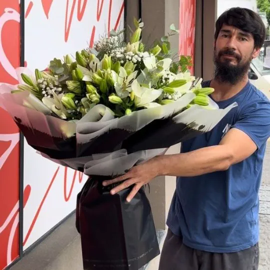 Ramo de flores lirio lilium extra grande